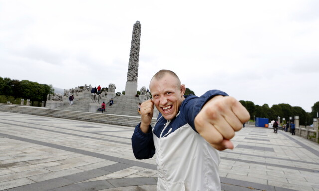 Jack (29) har akkurat det UFC er ute etter. - Vet jeg blir best i verden
